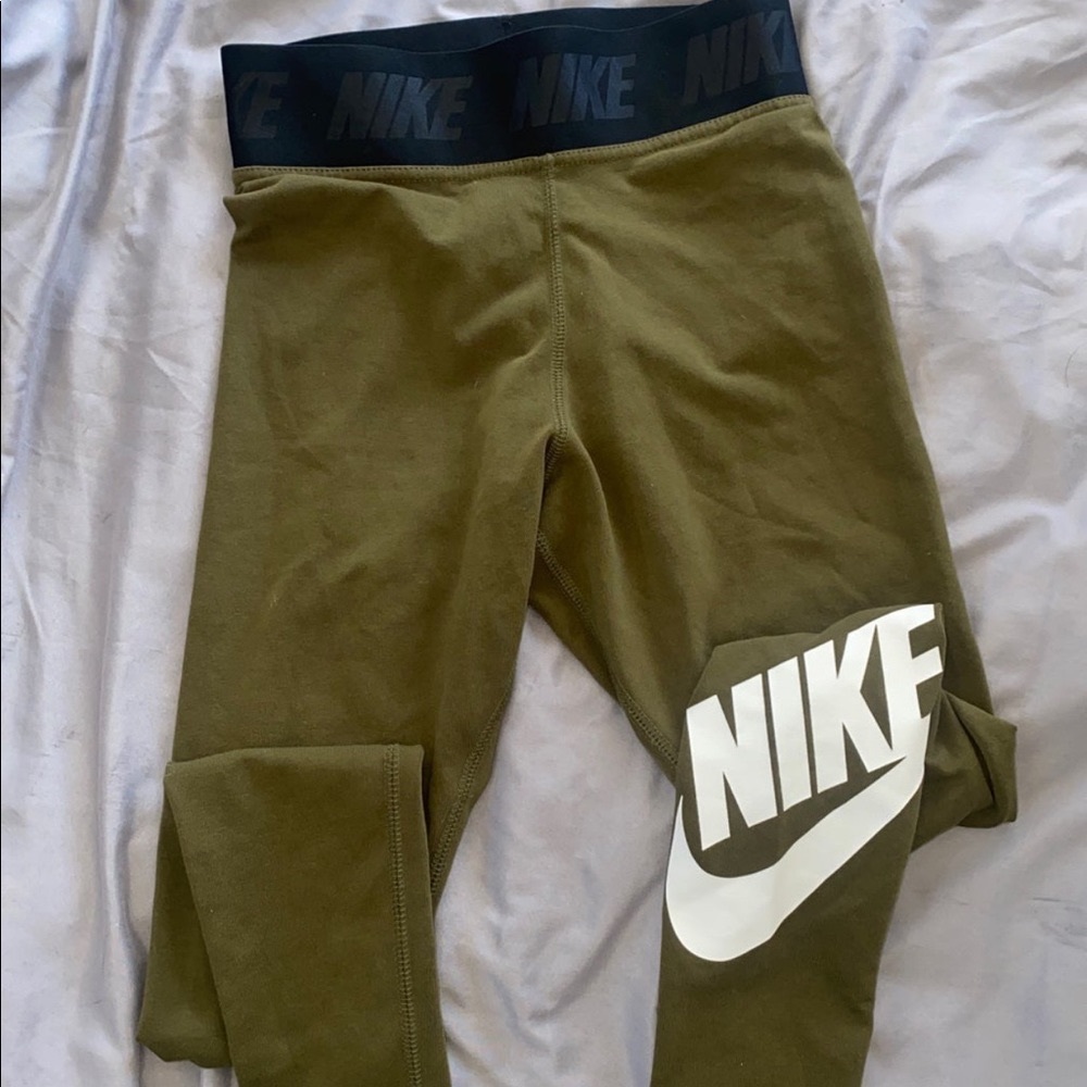 Nike leggings